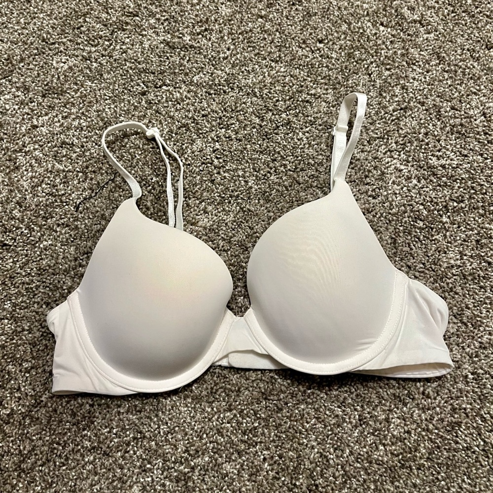 Victoria Secret Push Up Bra White Size 34B